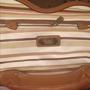 B.O.C cross body purse